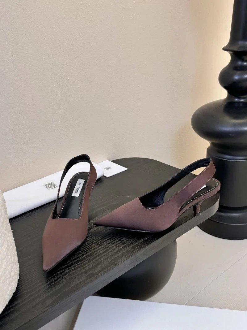 Trendy Toteme Sandals 7173