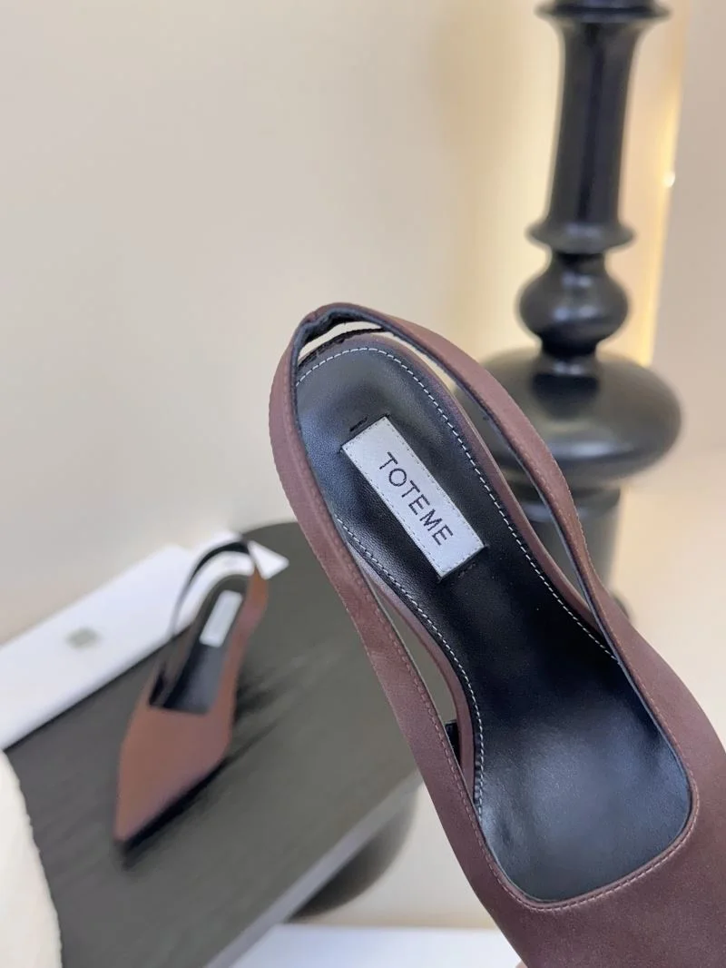 Trendy Toteme Sandals 7173