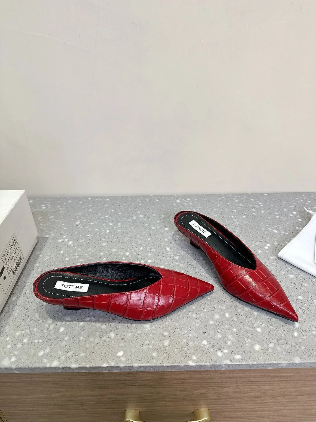 Practical Toteme Sandals 7178