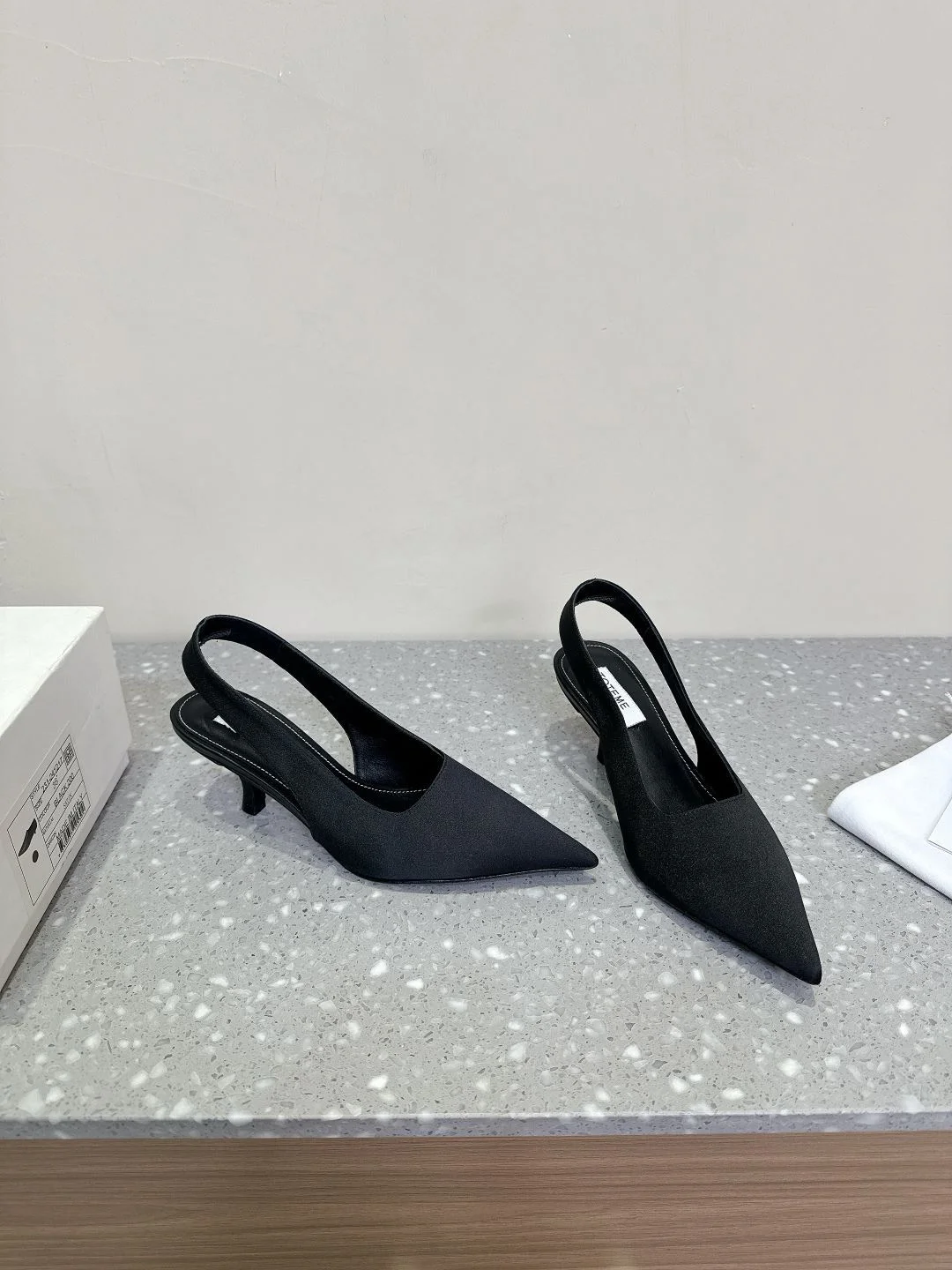 Toteme Sandals Trendsetting 7128