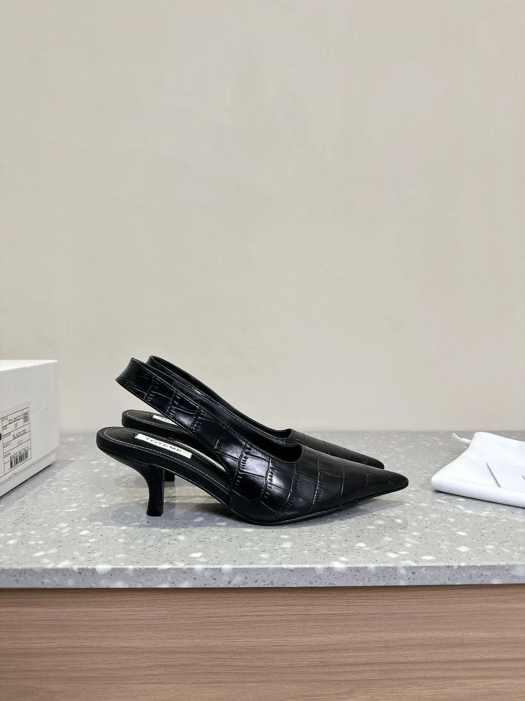 Toteme Sandals Breathable 7119