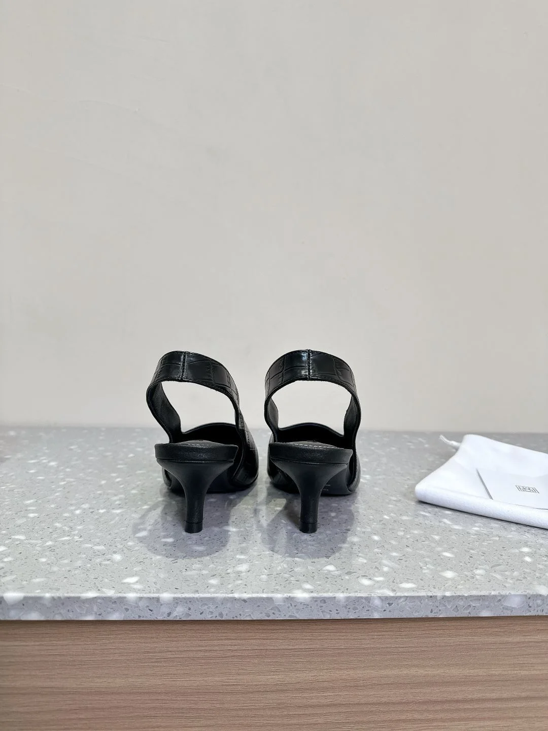 Toteme Sandals Breathable 7119