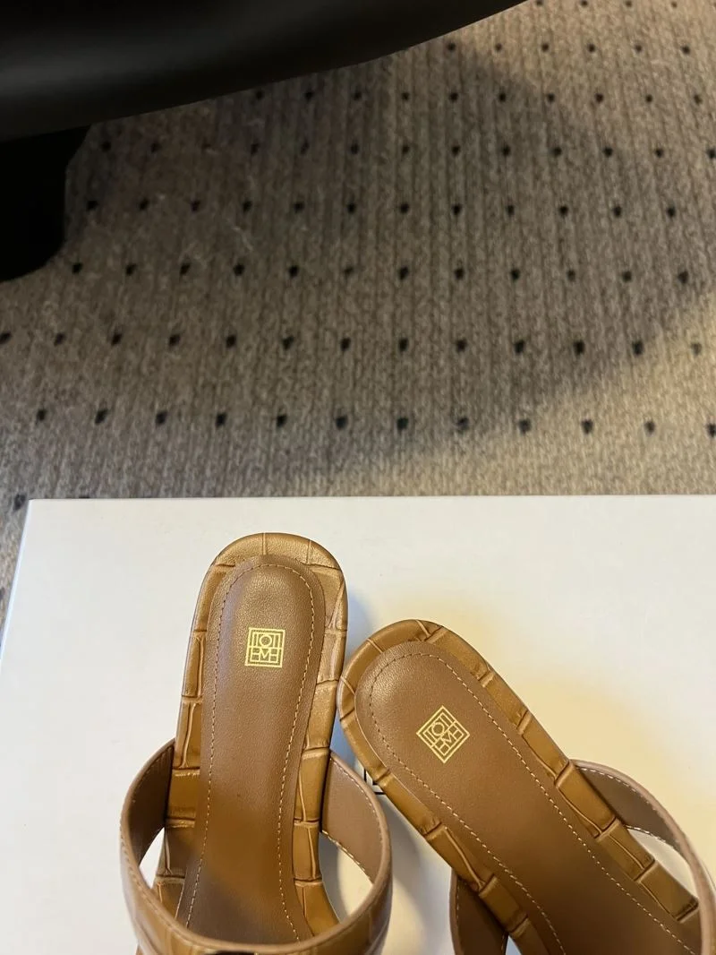 EasyMatch Toteme Sandals 11222