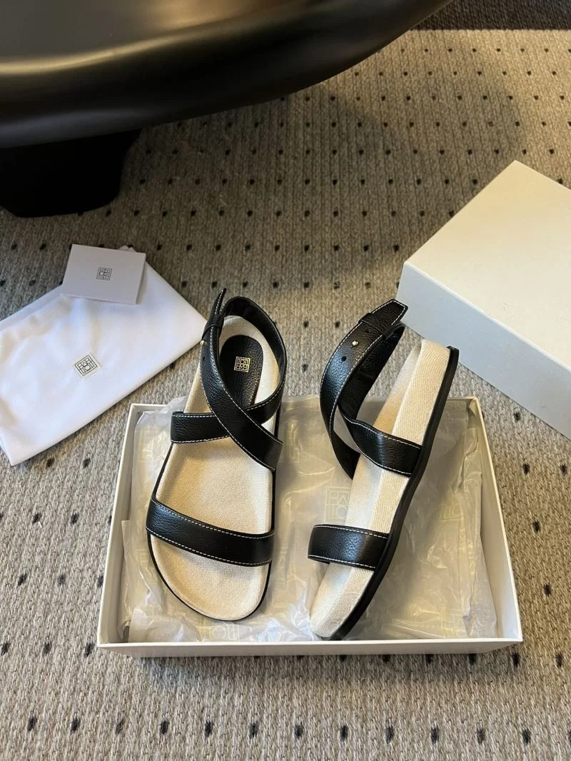 Durable Toteme Sandals 11153
