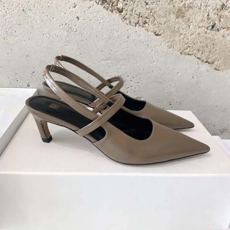 Fashionable Toteme Sandals 11132