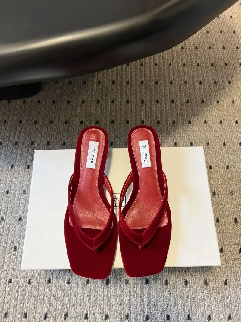 Chic Toteme Sandals 8732