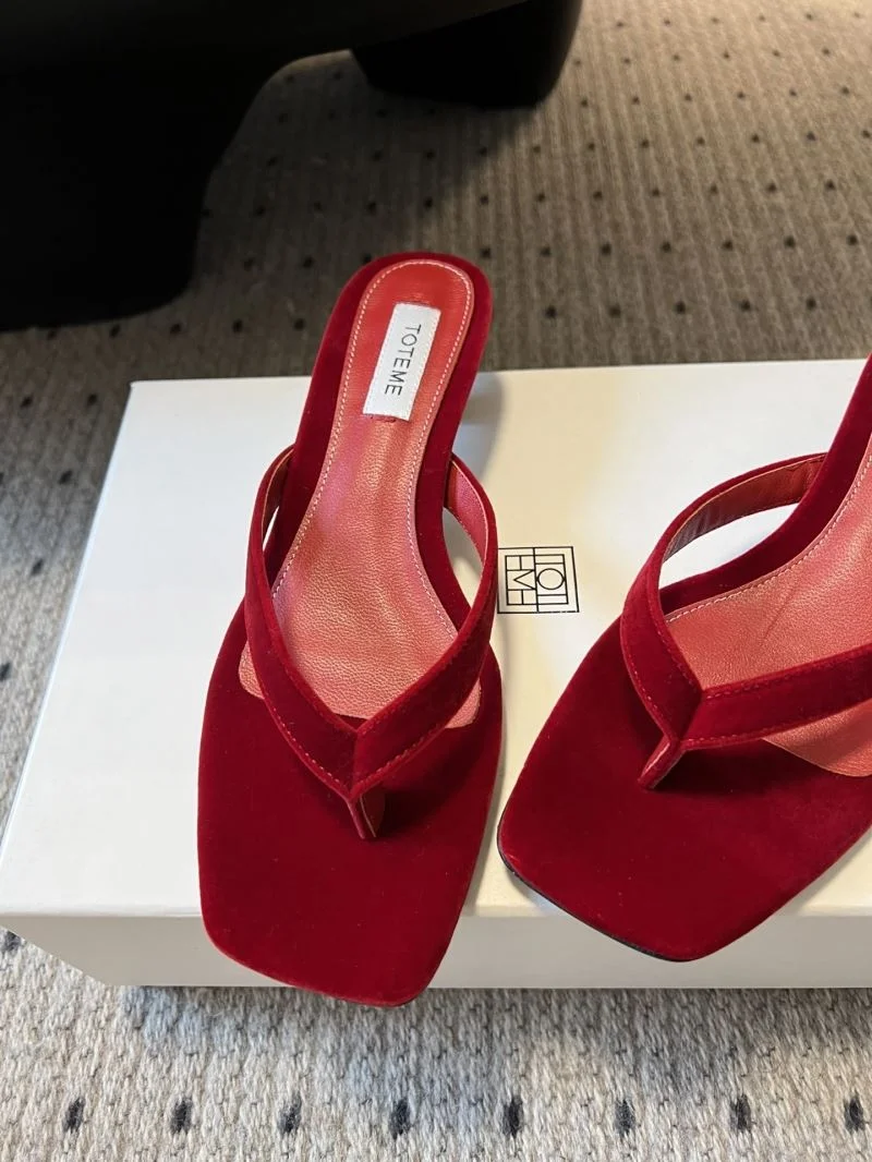 Chic Toteme Sandals 8732