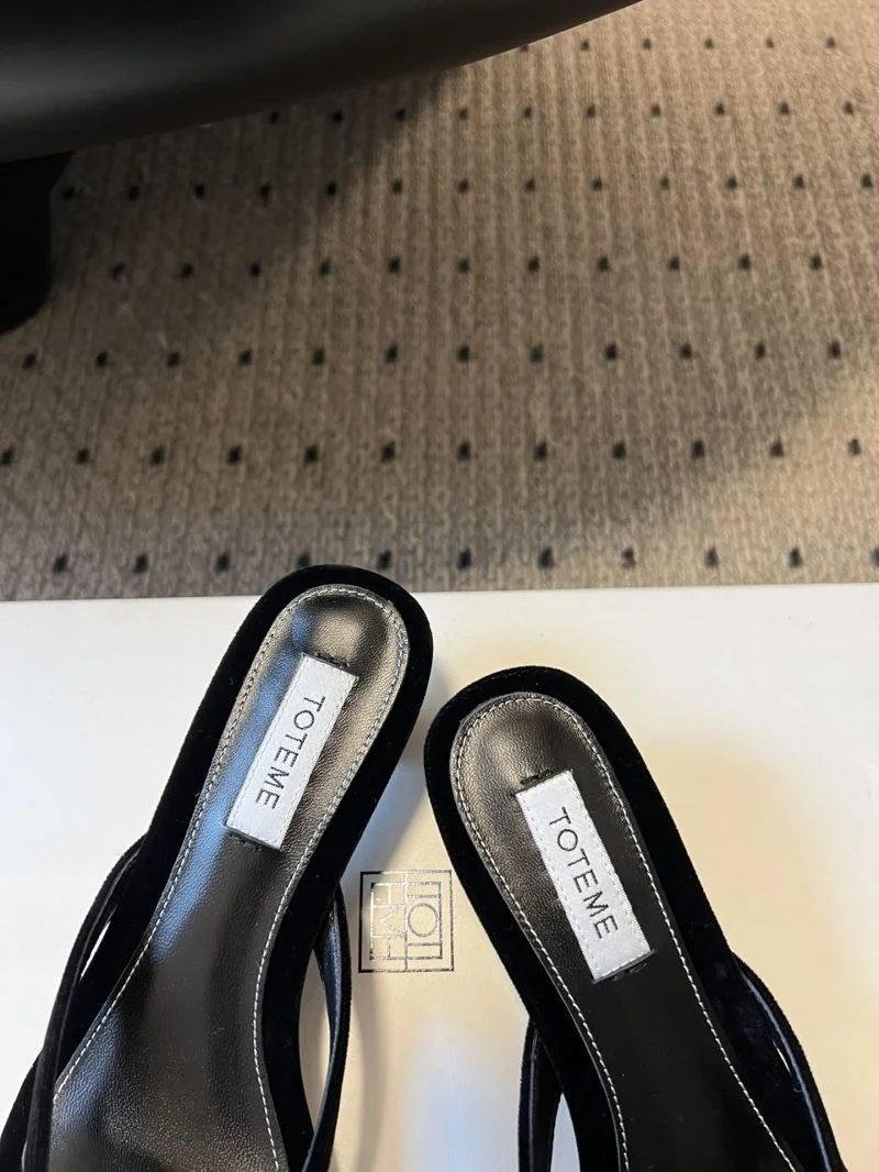 Toteme Sandals Flexible 8740