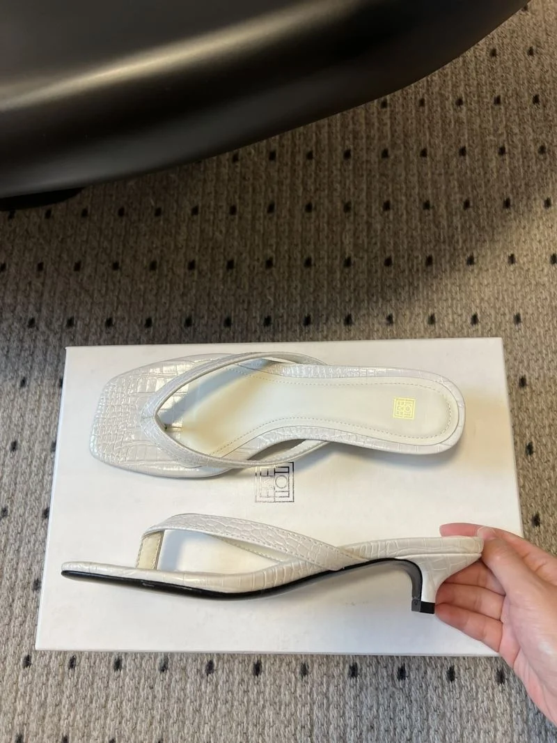Toteme Sandals Modern 8757