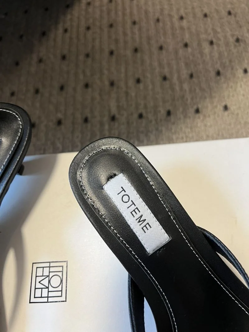 Toteme Sandals QuickDry 8727