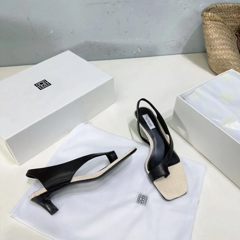 Modern Toteme Sandals 8728