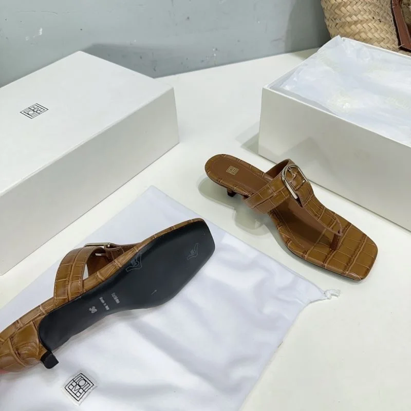 ModernLook Toteme Sandals 8714
