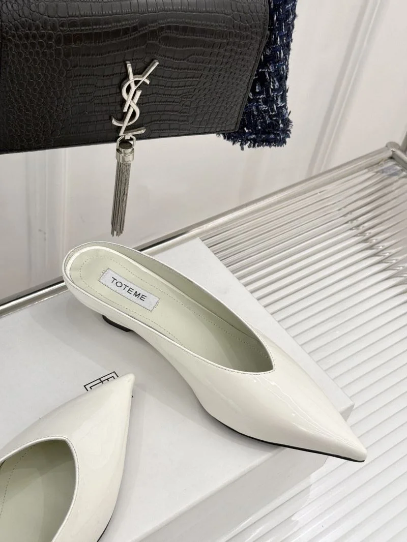 Efficient Toteme Sandals 15410