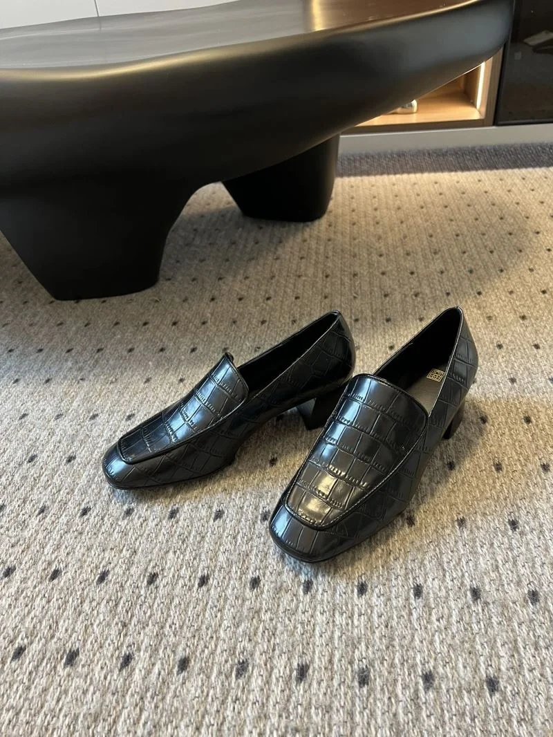 Unique Toteme Shoes 11121