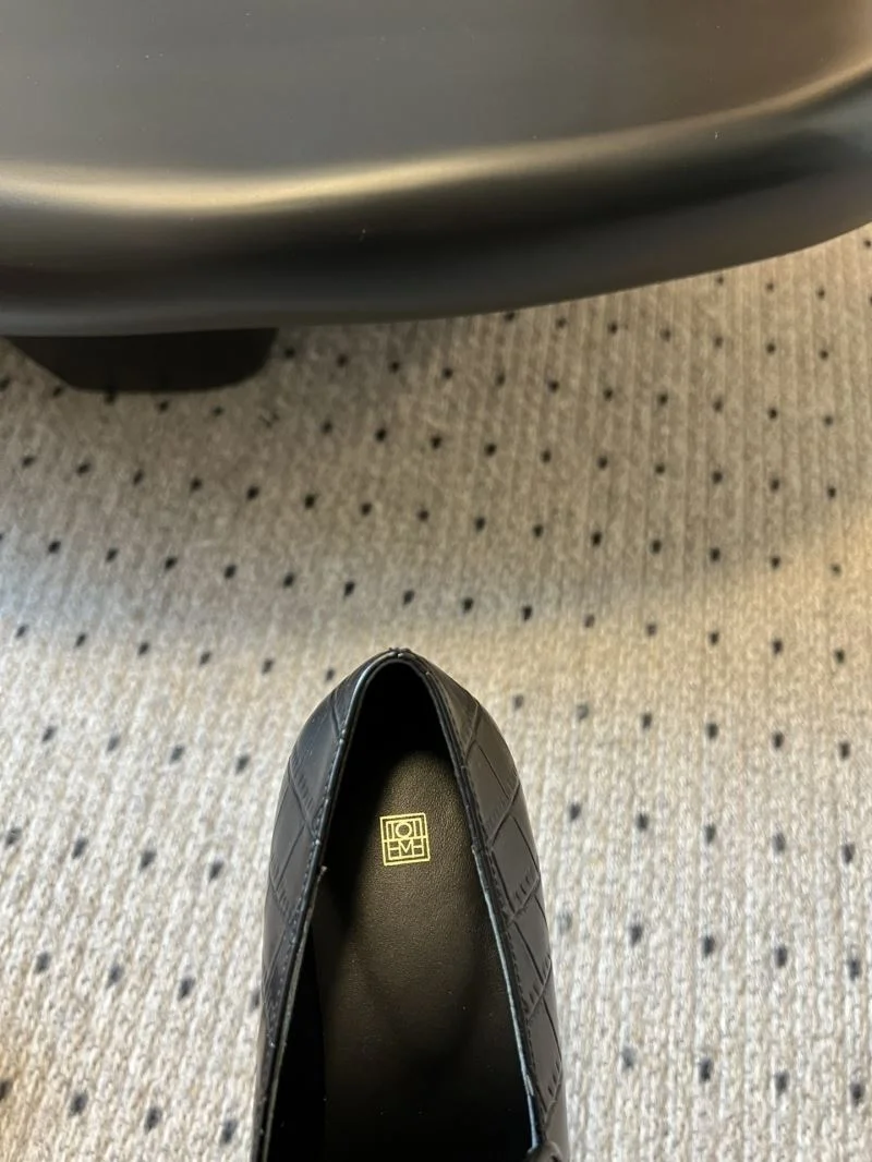 Unique Toteme Shoes 11121