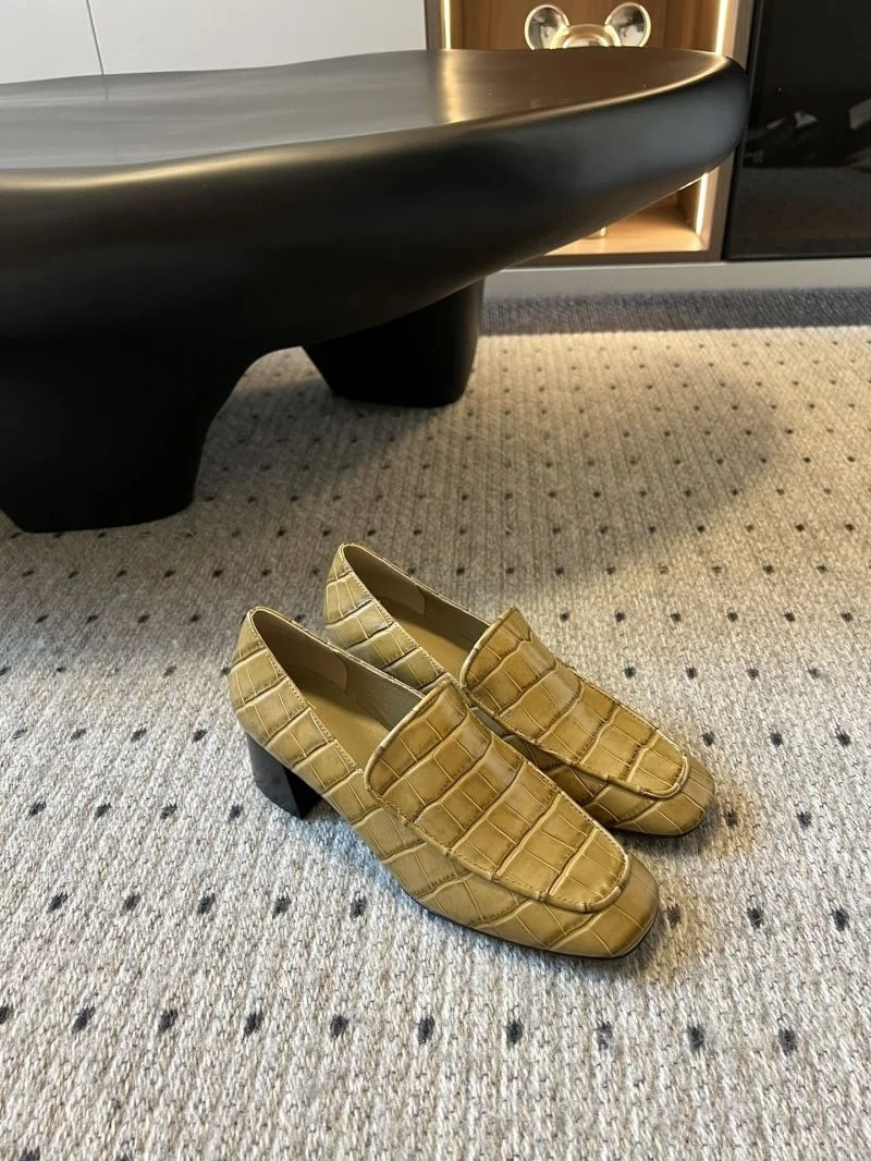 Toteme Shoes QuickDry 11136