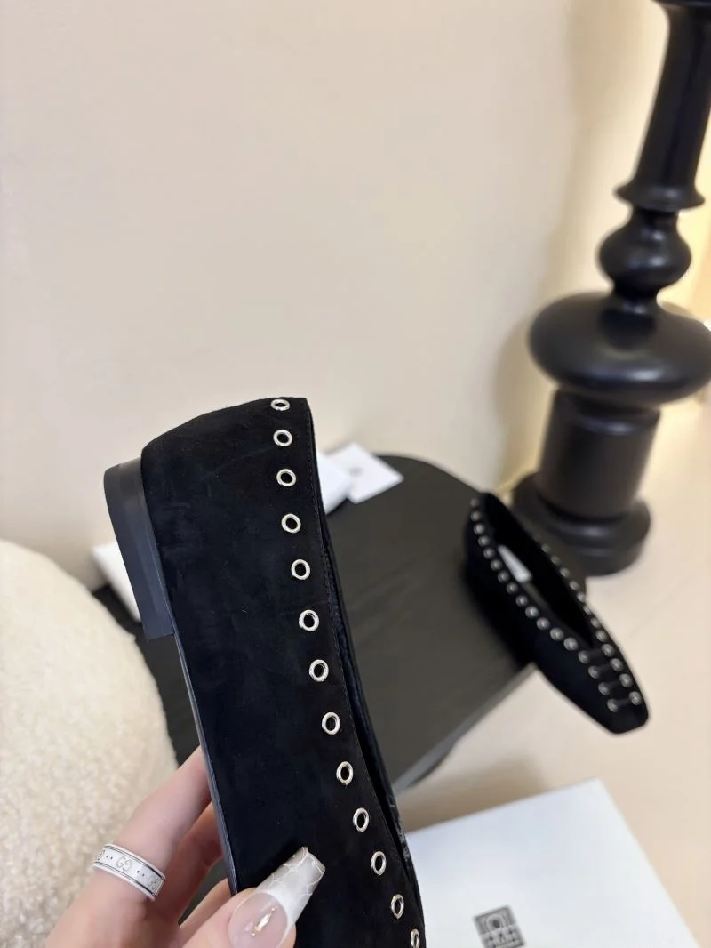 Toteme Shoes Reliable 8710