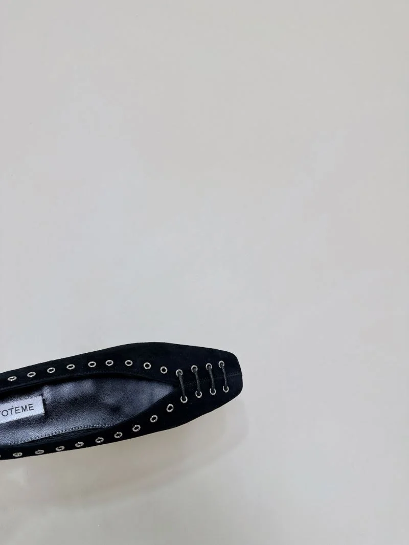 Toteme Shoes MoistureWicking 8709