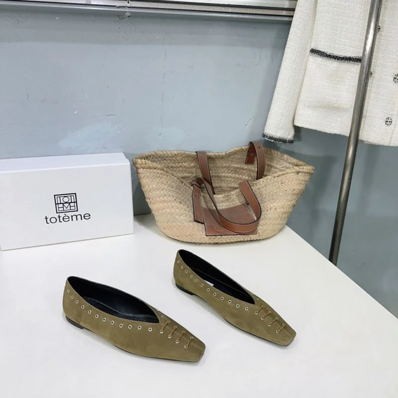 Flexible Toteme Shoes 8783
