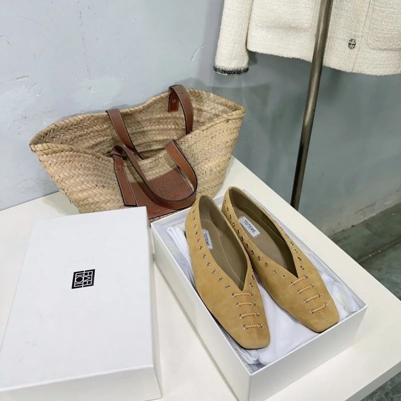 SportInspired Toteme Shoes 8821