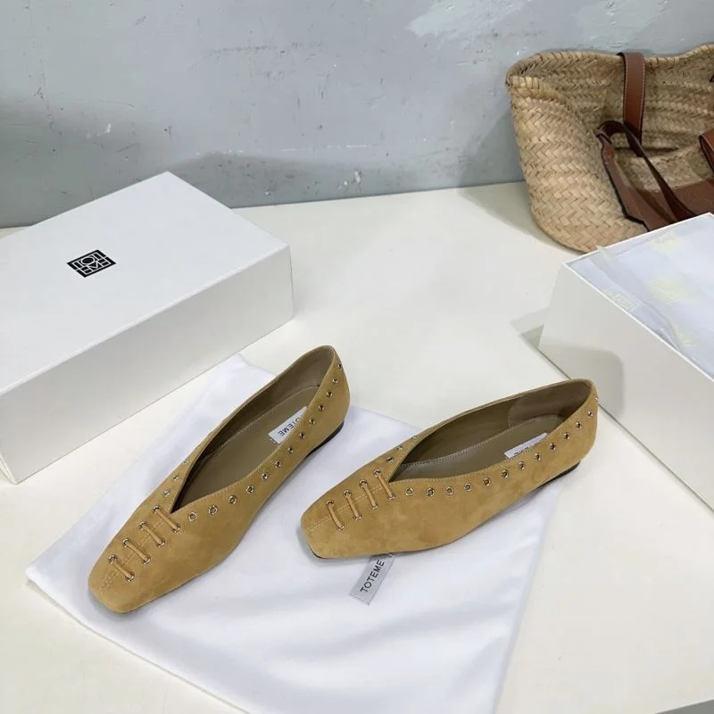 SportInspired Toteme Shoes 8821