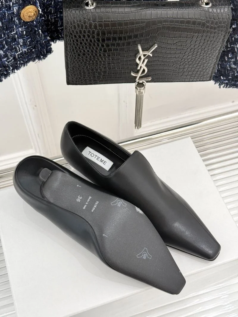 Functional Toteme Shoes 15362
