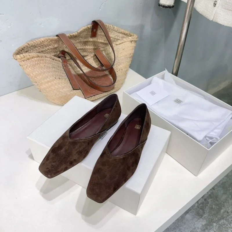 Versatile Toteme Shoes 15364