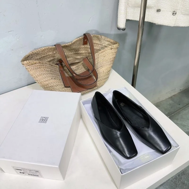 Toteme Shoes Premium 15359