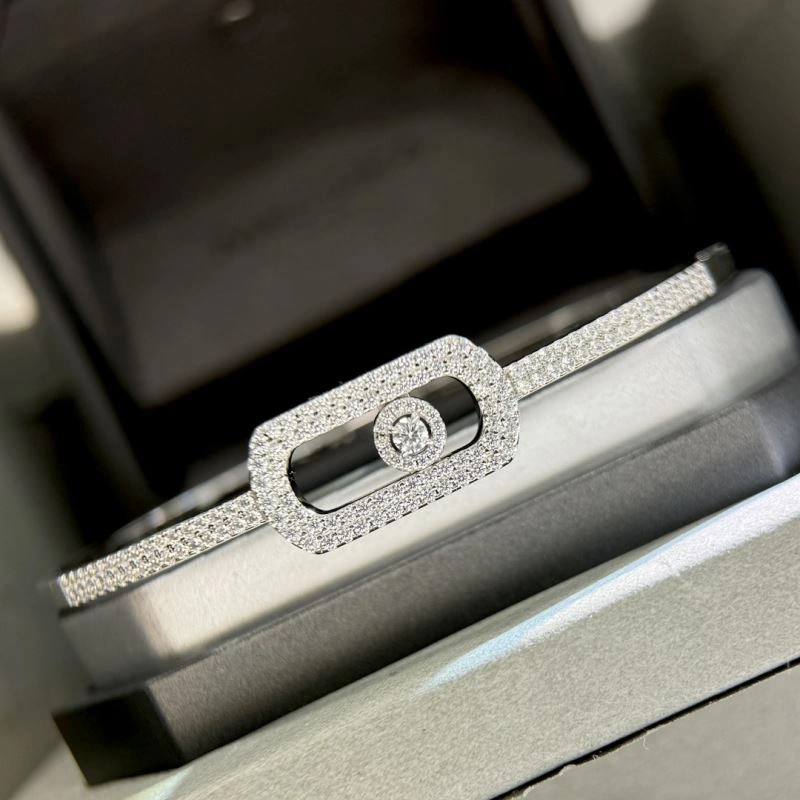 Premium Unclassified Brand Bracelets 213805