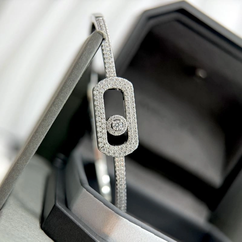 Premium Unclassified Brand Bracelets 213805