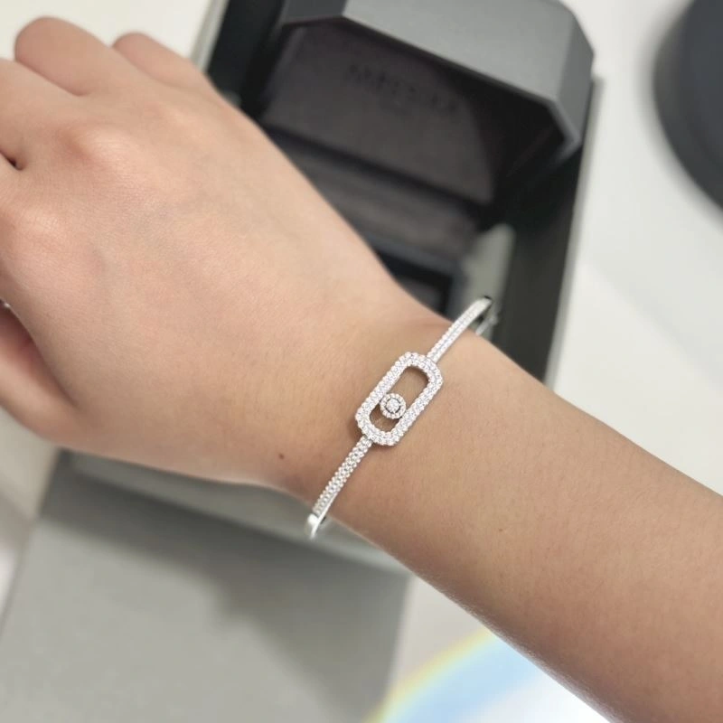 Premium Unclassified Brand Bracelets 213805