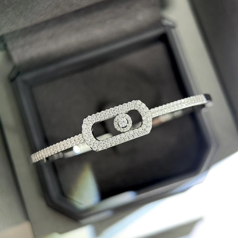 Premium Unclassified Brand Bracelets 213805