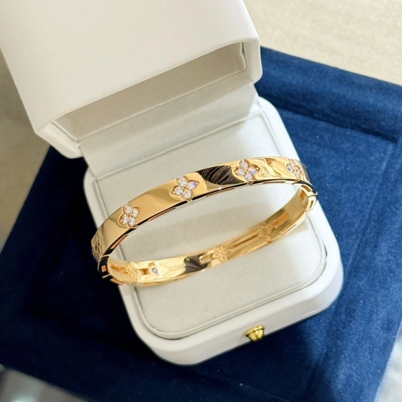 Unclassified Brand Bracelets Popular 213800