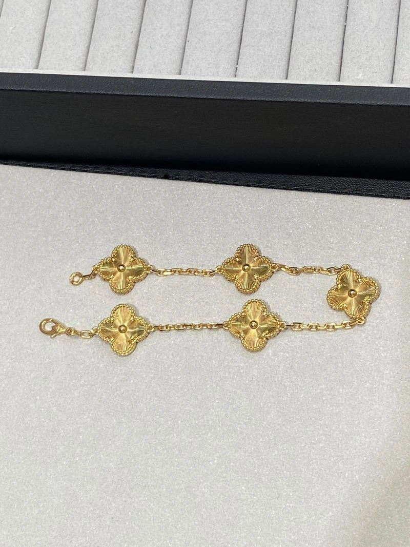 Timeless Unclassified Brand Bracelets 213357