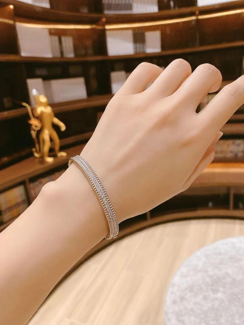 Unclassified Brand Bracelets Attractive 213351