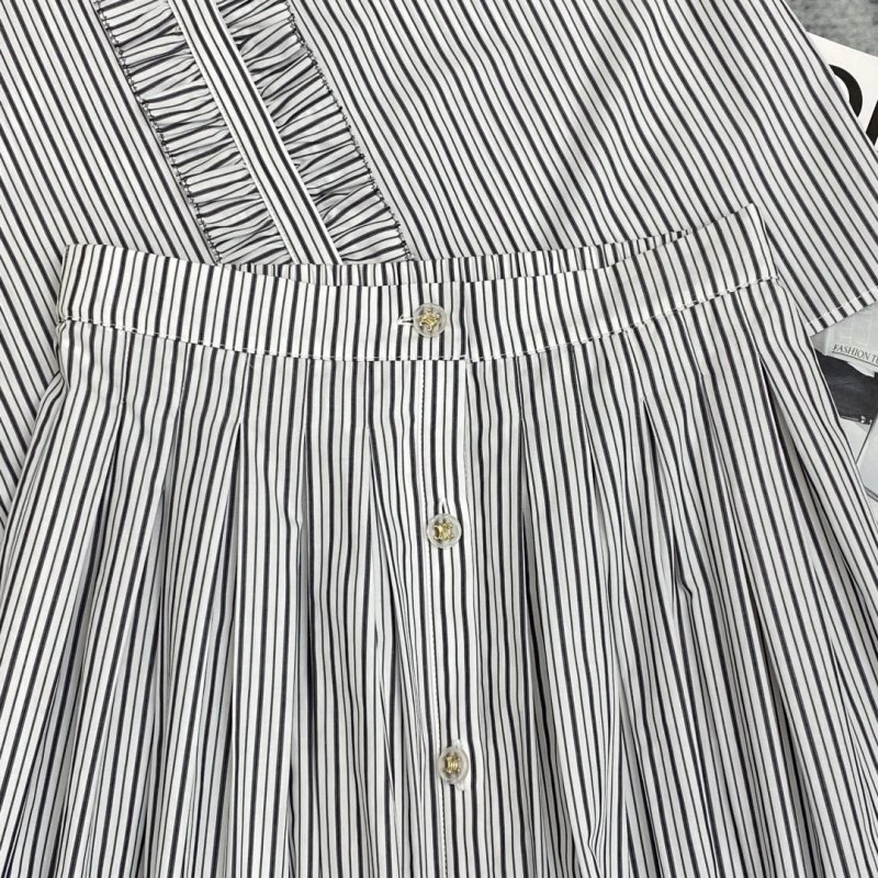 Resilient Unclassified Brand Dress Suits 153894