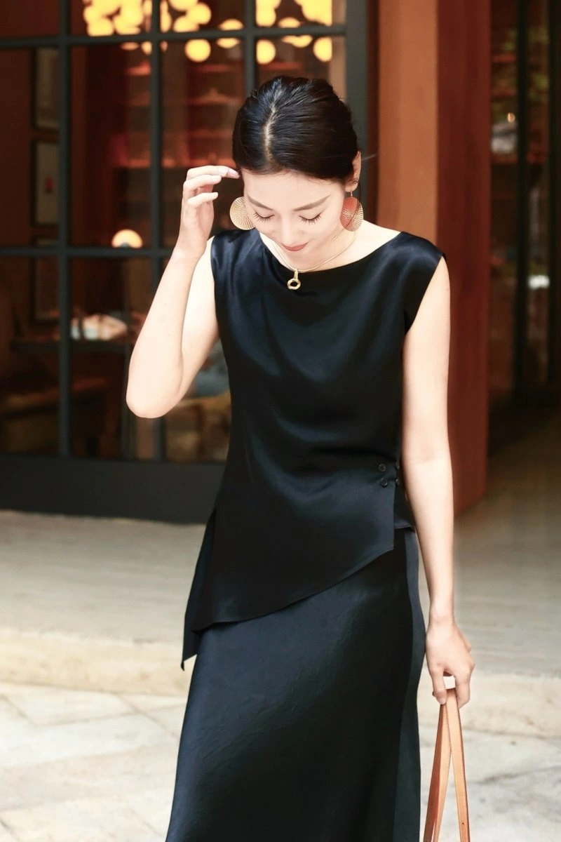 Bold Unclassified Brand Dress Suits 153899