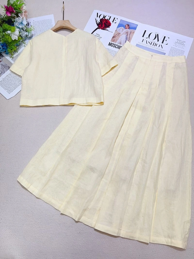 Compact Unclassified Brand Dress Suits 153892