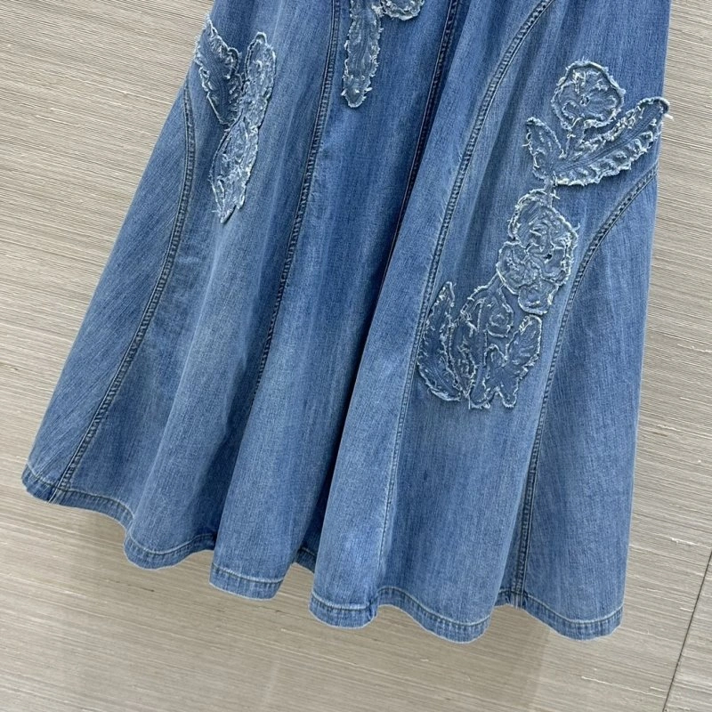Resilient Unclassified Brand Dress 152115
