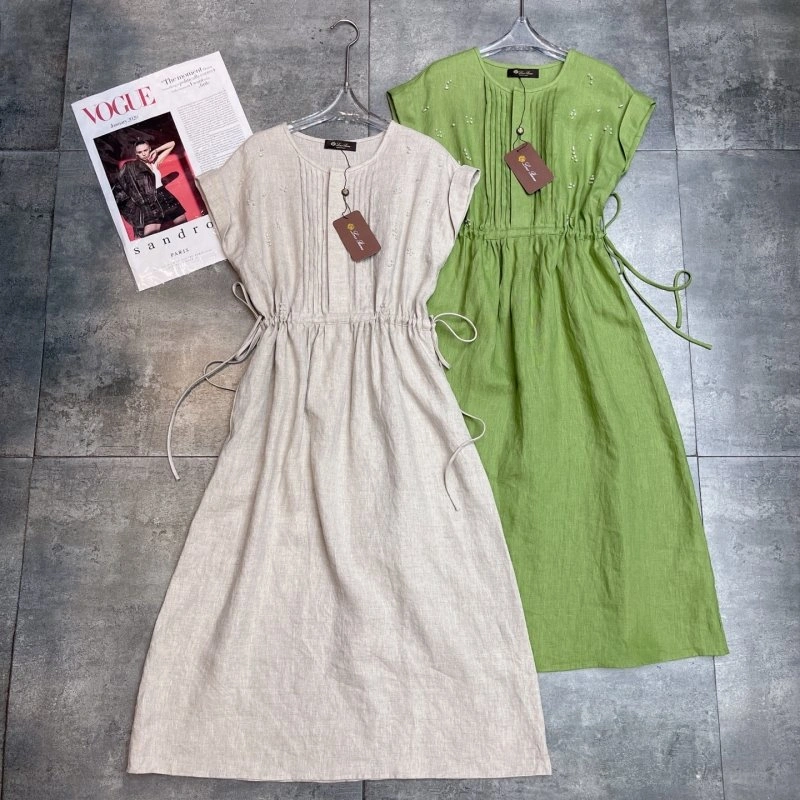 Bold Unclassified Brand Dress 150818