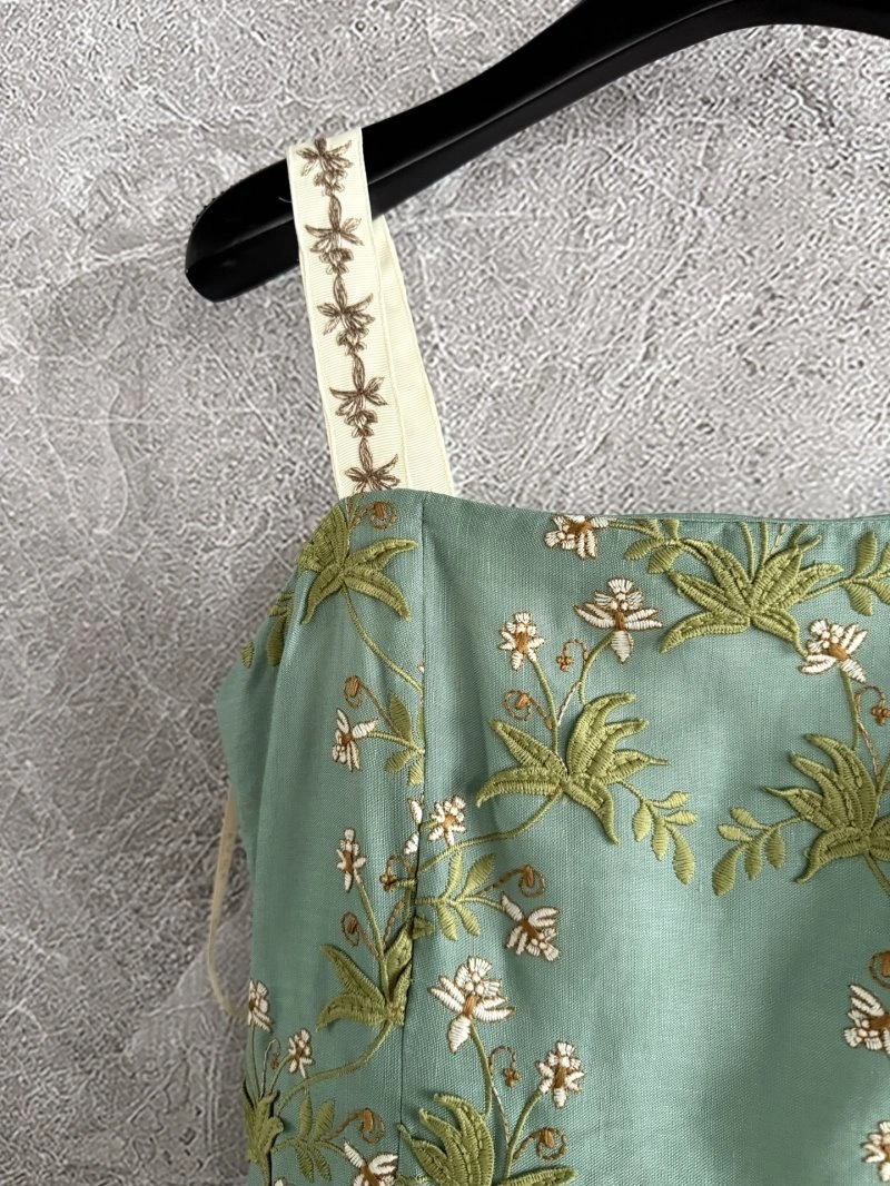 Unique Unclassified Brand Dress 150772