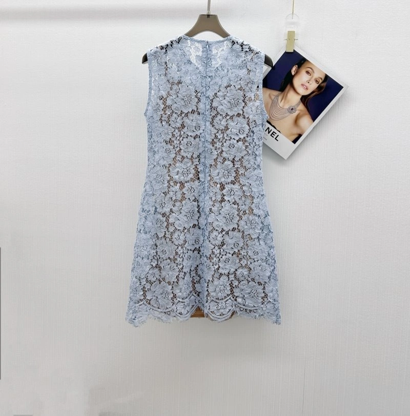 Supportive Unclassified Brand Dress 150737