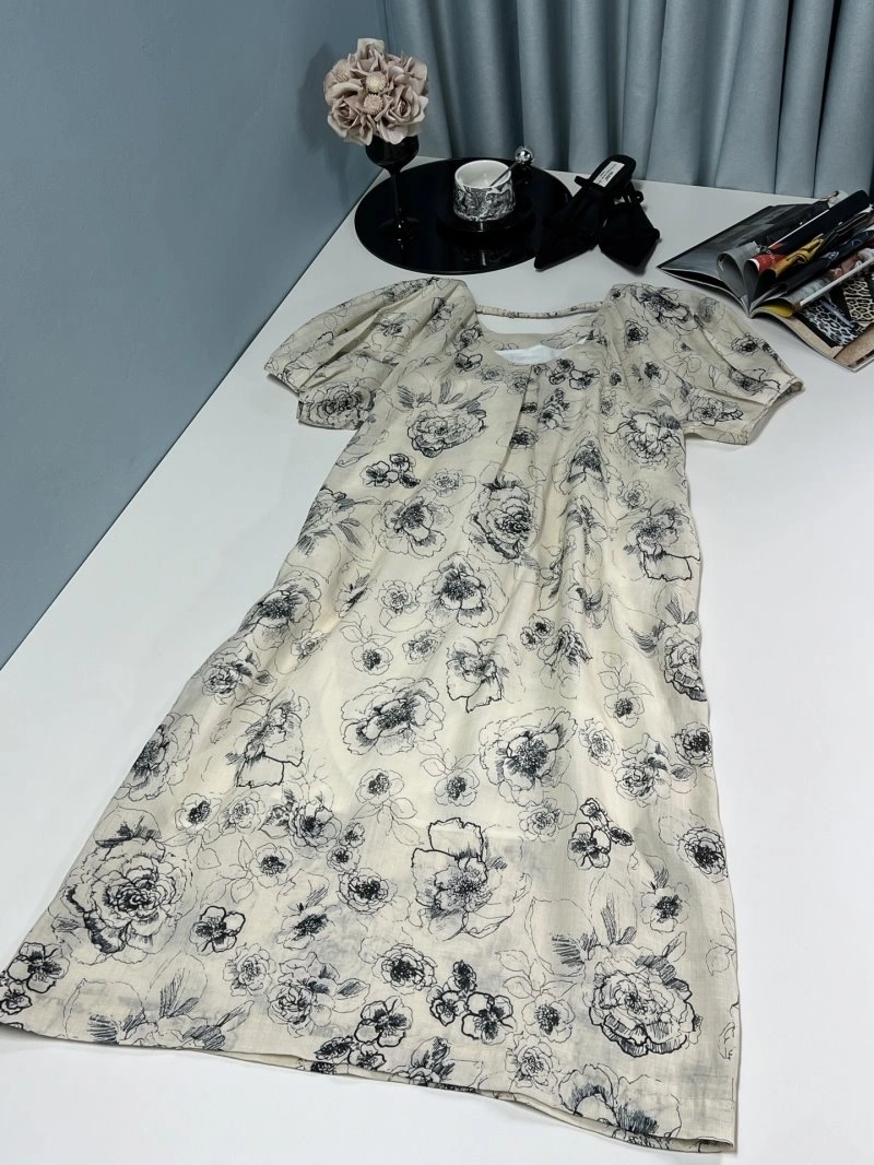 Tailored Unclassified Brand Dress 150636