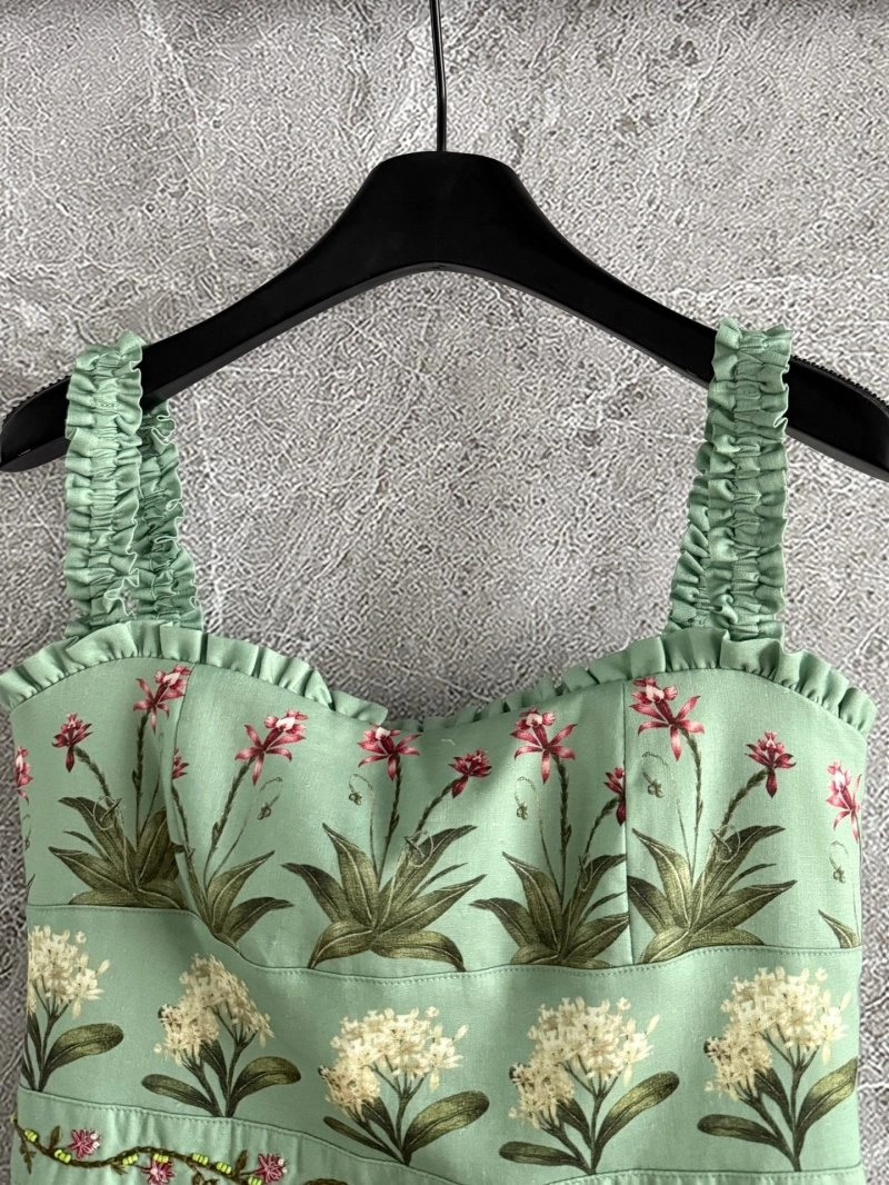 Unique Unclassified Brand Dress 155853