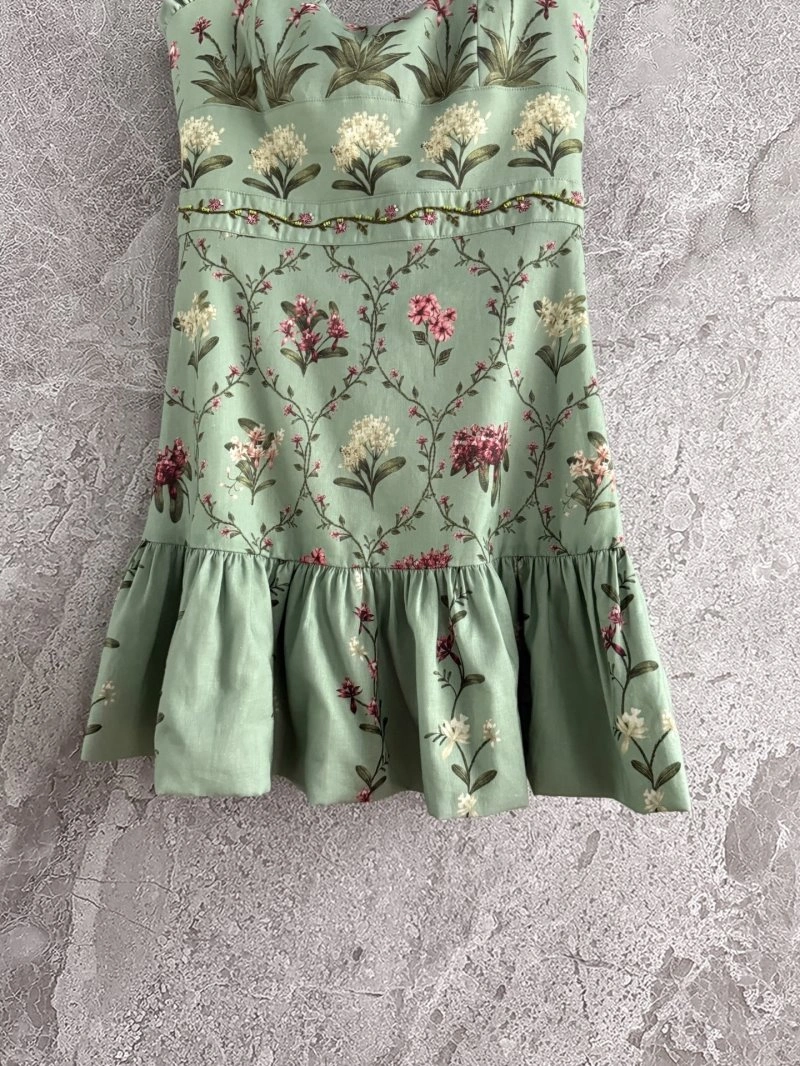 Unique Unclassified Brand Dress 155853