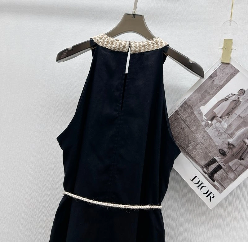 UrbanChic Unclassified Brand Dress 155736