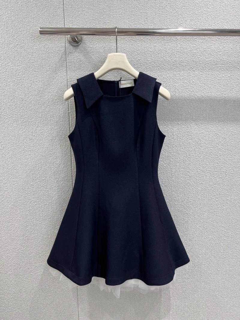 Minimalist Unclassified Brand Dress 155716