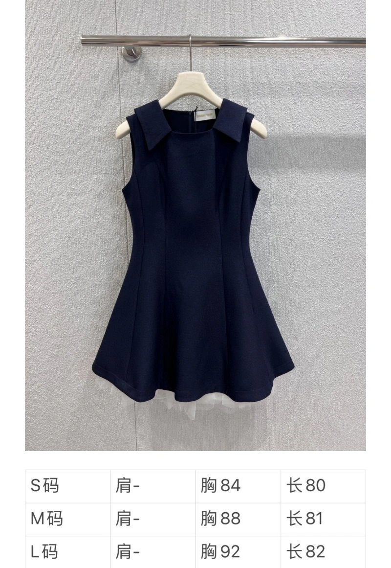 Minimalist Unclassified Brand Dress 155716