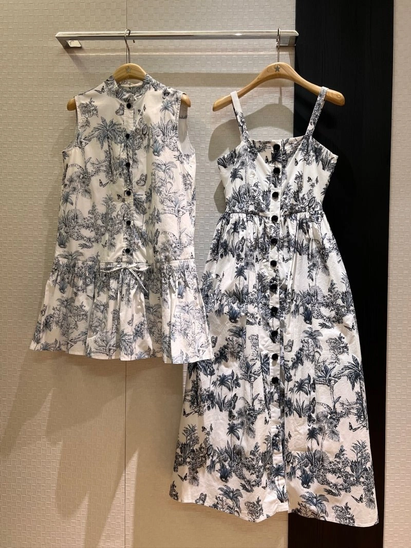 Modern Unclassified Brand Dress 148206