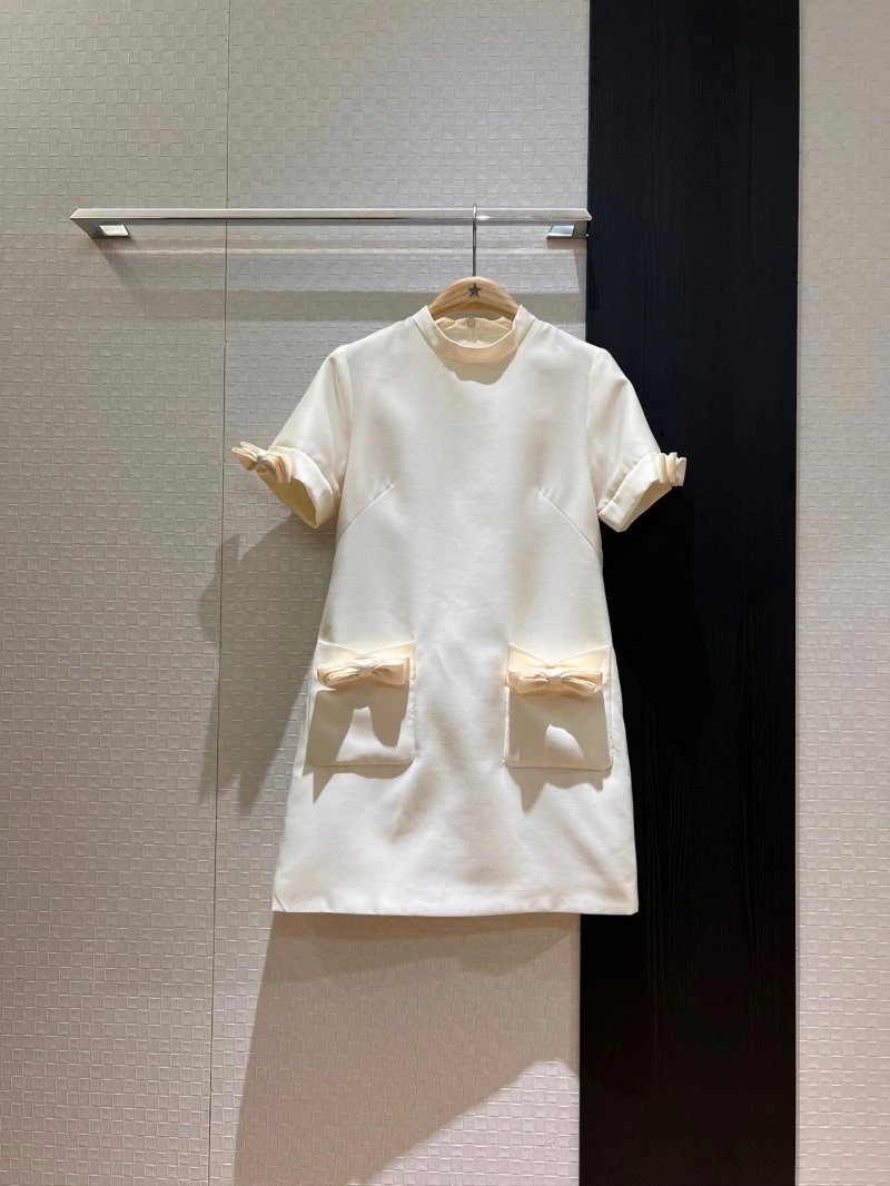 Neat Unclassified Brand Dress 148081